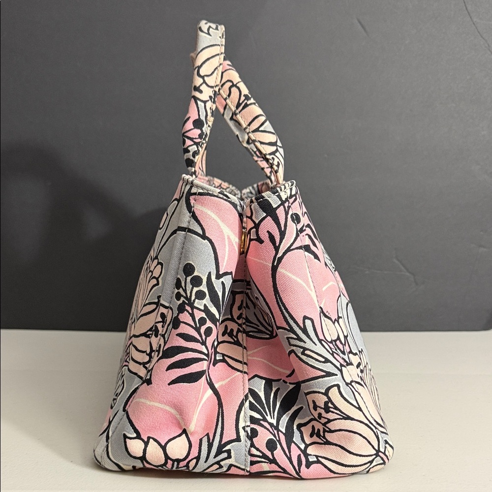 Prada RARE STAMPATA CANAPA ROSA FLORA Pink and Gray Tote w/ Prada strap! - Picture 6 of 17